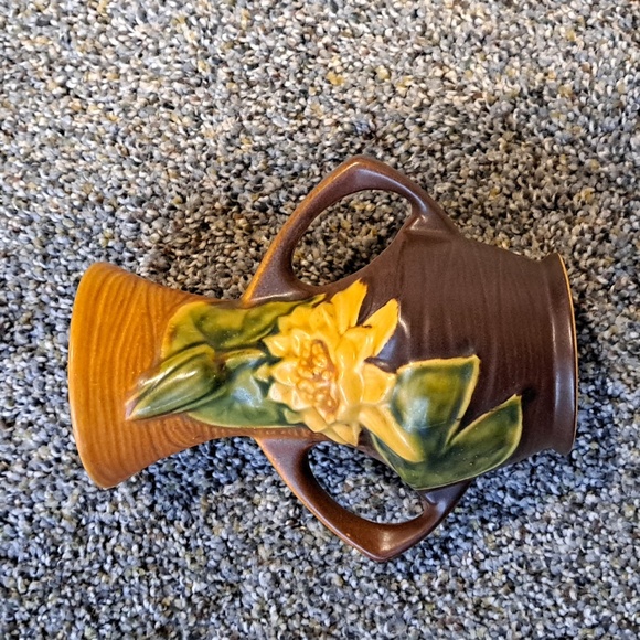 Roseville vase - Picture 3 of 4